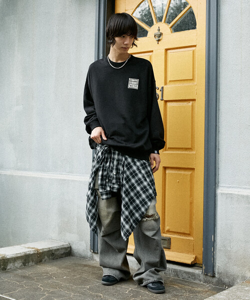 PUBLUX（パブリュクス）の「VISION STREET WEAR/ヴィジョンストリートウェアー 別注 DAISY FLOWER SWEAT(限定展開)（スウェット・メンズ・ライトグレー/グリーン/ブラック・MEDIUM/LARGE/X-LARGE）」の12枚目の写真