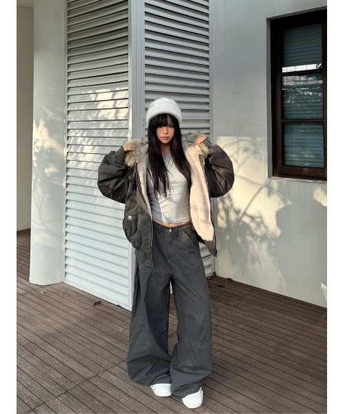ARCHIVER(アーカイバ)の「【Lp】フェイクファーフードブルゾン(ブルゾン・レディース・グレー/ブラック・LARGE/MEDIUM/X-LARGE/SMALL)」の8枚目の写真