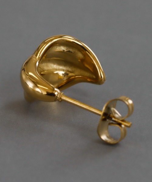 abaskdesign(アバスクデザイン)の「金属アレルギー対応 クラシカルウェーブピアス(ピアス(両耳用)・レディース・ゴールド/シルバー・FREE)」の13枚目の写真
