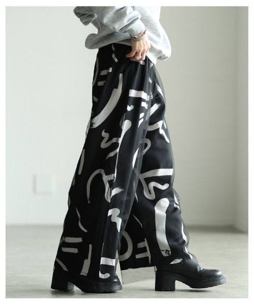 Sawa a la mode(サワアラモード)の「ペイントプリントチュールレイヤードワイドパンツ(その他パンツ・レディース・ブラック・FREE)」の4枚目の写真