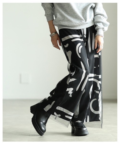 Sawa a la mode(サワアラモード)の「ペイントプリントチュールレイヤードワイドパンツ(その他パンツ・レディース・ブラック・FREE)」の9枚目の写真