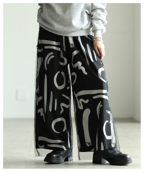 Sawa a la mode(サワアラモード)の「ペイントプリントチュールレイヤードワイドパンツ(その他パンツ・レディース・ブラック・FREE)」の14枚目の写真