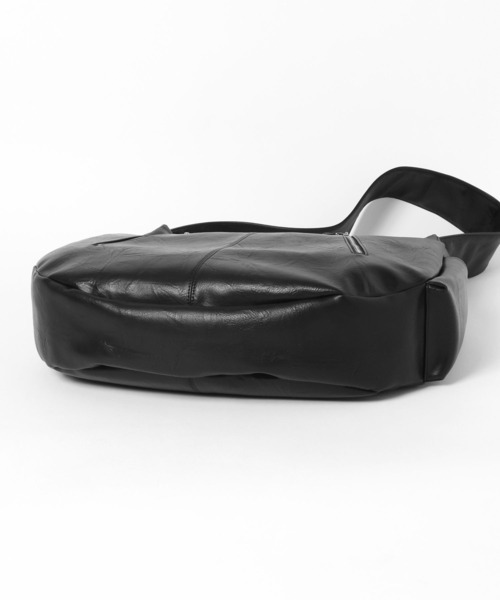 HARE(ハレ)の「BIG-ZIP-BAG(HARE)(ショルダーバッグ・メンズ・ブラウン/ブラック・FREE)」の19枚目の写真