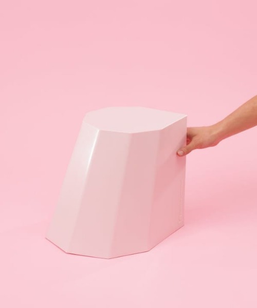 bpr BEAMS（ビーピーアール ビームス ）の「GAMPER LTD. / Arnold Stool（家具・レディース・オフホワイト/ピンク/オレンジ/サックスブルー/イエロー/ミント・ONE SIZE）」の5枚目の写真