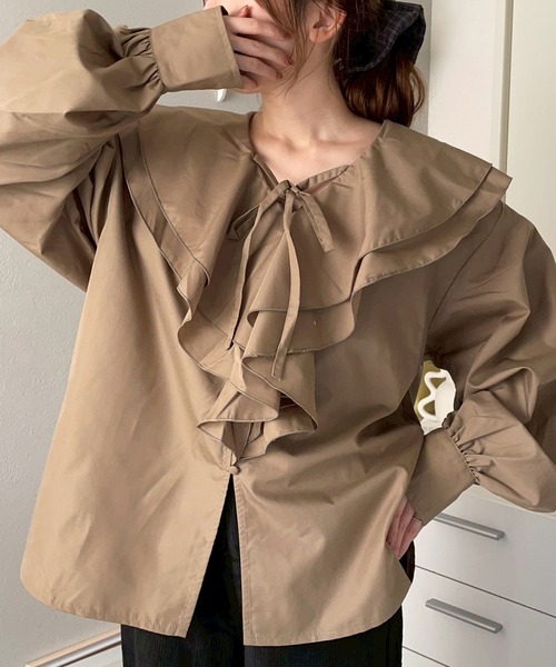 merrylatte(メリーラテ)の「ビッグカラーフリルリボンブラウス【NOUA】(シャツ/ブラウス・レディース・ホワイト/キャメル/ブルー・FREE)」の3枚目の写真