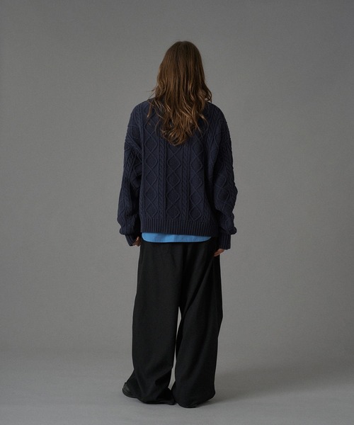 ONCILY(オンシェリー)の「CABLE CREW NECK KNIT CARDIGAN / ケーブルクルーネックニットカーディガン(カーディガン/ボレロ・メンズ・チャコールグレー/レッド/ネイビー・SMALL/MEDIUM/LARGE)」の20枚目の写真