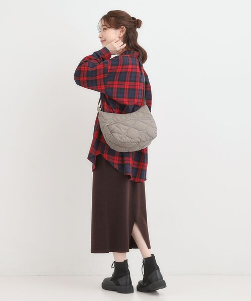 SHOO・LA・RUE（シューラルー）の「ひょうたんキルトショルダーバッグ（ショルダーバッグ・レディース・ナチュラル/カーキ/ブラック・00）」の9枚目の写真