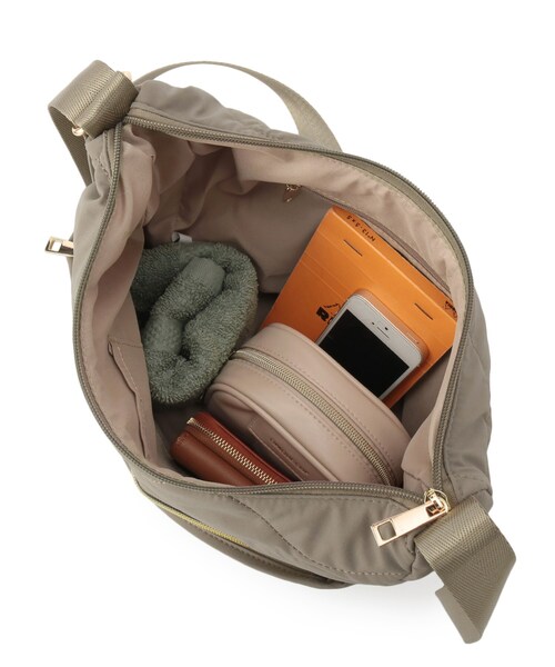 SHOO・LA・RUE（シューラルー）の「ひょうたんキルトショルダーバッグ（ショルダーバッグ・レディース・ナチュラル/カーキ/ブラック・00）」の19枚目の写真