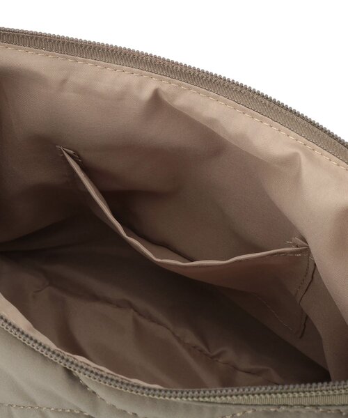 SHOO・LA・RUE（シューラルー）の「ひょうたんキルトショルダーバッグ（ショルダーバッグ・レディース・ナチュラル/カーキ/ブラック・00）」の21枚目の写真