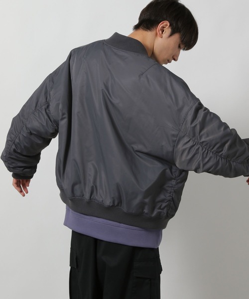 LAKOLE(ラコレ)の「クリーンMA-1 / 592132(ブルゾン・メンズ・ブラック/カーキ/チャコール・MEDIUM/LARGE)」の18枚目の写真