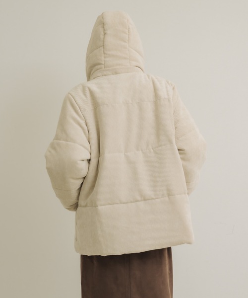 NEUNA（ヌナ）の「【毎年即完のダウンが今年も登場！◎】コーデュロイダウン（ダウンジャケット/コート・レディース・アイボリー・FREE）」の21枚目の写真