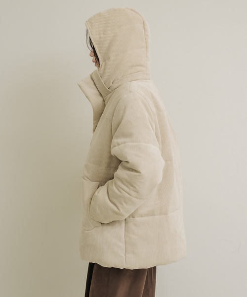NEUNA（ヌナ）の「【毎年即完のダウンが今年も登場！◎】コーデュロイダウン（ダウンジャケット/コート・レディース・アイボリー・FREE）」の17枚目の写真