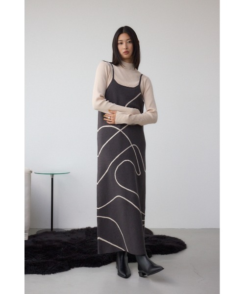 AZUL by moussy(アズールバイマウジー)の「ポインテッドローヒールブーツ(ブーツ・レディース・ブラック/ブラウン・SMALL/MEDIUM/LARGE)」の5枚目の写真