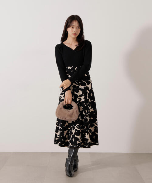 PROPORTION BODY DRESSING(プロポーションボディドレッシング)の「ジャガードフラワーニットワンピース / 1216140007(ワンピース・レディース・ブラック/ブルー・P/S/SMALL/MEDIUM)」の5枚目の写真