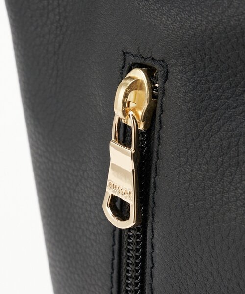 ラシット　黒　ハンドバッグ 革　レザー　ゴールドジッパー russet（ラシット）の「《WEB限定》ソフトレザー2WAYミニトートバッグ