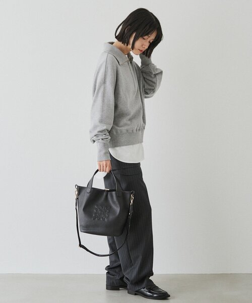 russet(ラシット)の「エンボスモノグラム2WAYミニトートバッグ(トートバッグ・レディース・ブラック/グレー系その他・FREE)」の16枚目の写真