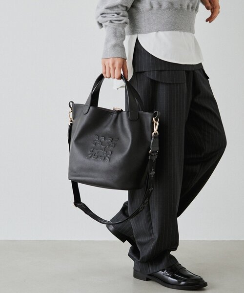 russet(ラシット)の「エンボスモノグラム2WAYミニトートバッグ(トートバッグ・レディース・ブラック/グレー系その他・FREE)」の17枚目の写真