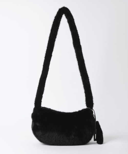 HARE(ハレ)の「ハーフムーンファーBAG(HARE)(ショルダーバッグ・メンズ・ブラック・FREE)」の5枚目の写真