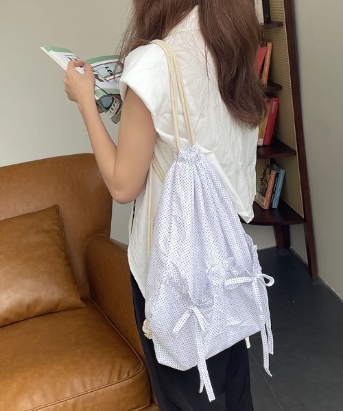 LAC-VERT（ラック・ヴェール）の「ドット柄リボンフリルナップサック（バックパック/リュック・レディース・ブラック/ホワイト/レッド・FREE）」の7枚目の写真