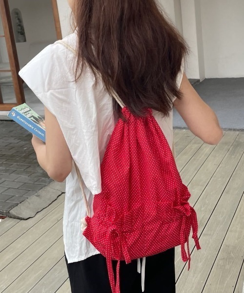 LAC-VERT（ラック・ヴェール）の「ドット柄リボンフリルナップサック（バックパック/リュック・レディース・ブラック/ホワイト/レッド・FREE）」の8枚目の写真