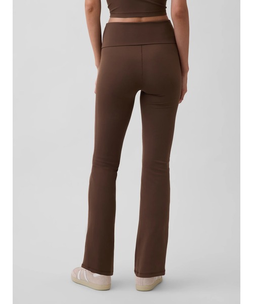 GAP（ギャップ）の「GapFit スムーズ フォールドオーバー ミニフレアレギンス（レギンス/スパッツ・レディース・ブラウン/ピンク・XS/S/M/L/XXS）」の8枚目の写真
