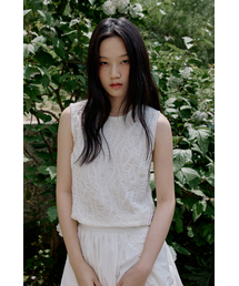 BAILIER（バイリエ）の「エンボストスリーブレストップ（アイボリー）（Tシャツ/カットソー）」