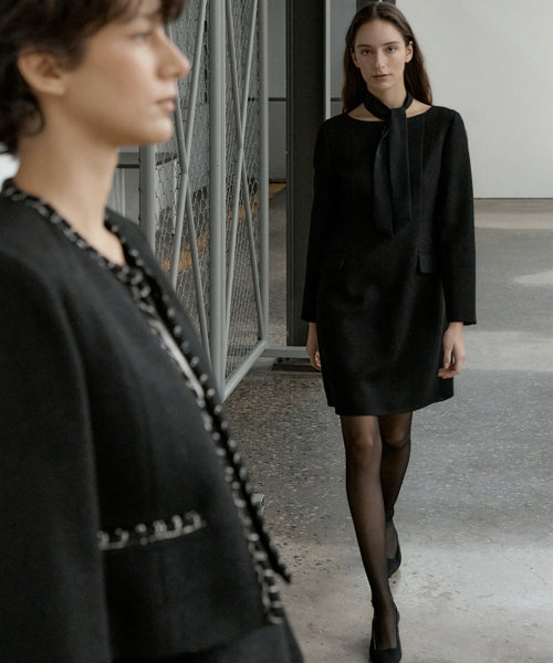 OCTETTE(オテット)の「BOAT NECK TWEED OPS(ワンピース・レディース・ブラック・SMALL/MEDIUM)」の2枚目の写真