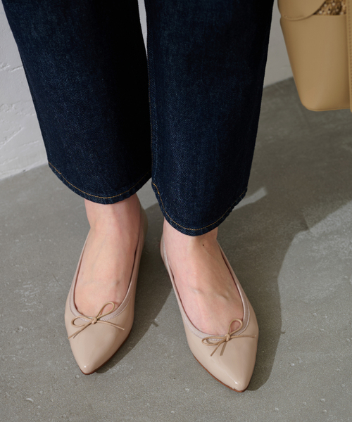 LE TALON（ルタロン）の「《追加》ポインテッドエナメルバレエ（バレエシューズ・レディース・ベージュ・24cm/23.5cm/23cm/22.5cm/22cm/21.5/21/25.5cm/25cm/24.5cm）」の5枚目の写真