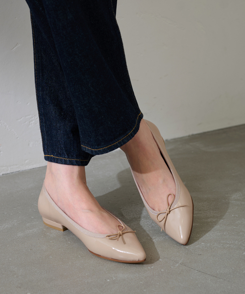 LE TALON（ルタロン）の「《追加》ポインテッドエナメルバレエ（バレエシューズ・レディース・ベージュ・24cm/23.5cm/23cm/22.5cm/22cm/21.5/21/25.5cm/25cm/24.5cm）」の6枚目の写真
