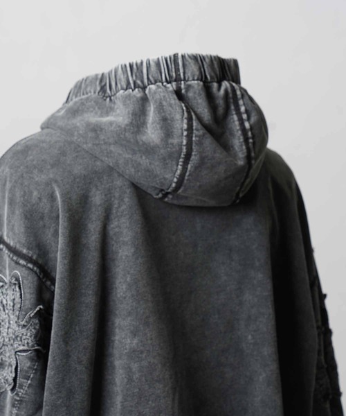 MAISON SPECIAL(メゾンスペシャル)の「《UNISEX》Flower Patchwork Vintage Like Prime-Over Sweat Zip Hoodie/フラワーパッチワークヴィンテージライクプライムオーバースウェットジップフーディー【MAISON SPECIAL/メゾンスペシャル】■セットアップ対応■(パーカー・メンズ・ブラック・0/1/2)」の2枚目の写真