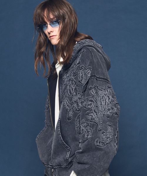 MAISON SPECIAL(メゾンスペシャル)の「《UNISEX》Flower Patchwork Vintage Like Prime-Over Sweat Zip Hoodie/フラワーパッチワークヴィンテージライクプライムオーバースウェットジップフーディー【MAISON SPECIAL/メゾンスペシャル】■セットアップ対応■(パーカー・メンズ・ブラック・0/1/2)」の13枚目の写真