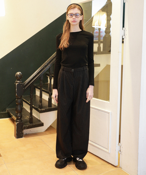 LOSSYROW(ロッシロー)の「Lossy Slim Long Sleeve Black(Tシャツ/カットソー・レディース・その他・FREE)」の3枚目の写真