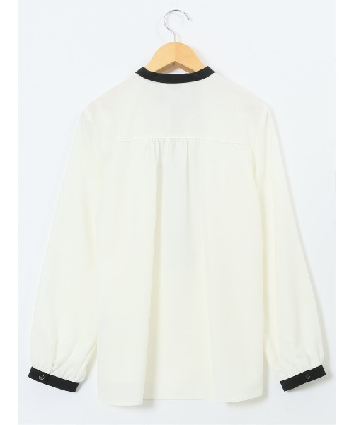 m.f.editorial（エムエフエディトリアル）の「【ストレッチ イージーケア】m.f.エディトリアル レディース パールボウタイ 長袖プルオーバーブラウス（シャツ/ブラウス・レディース・ネイビー/アイボリー・MEDIUM/LARGE）」の5枚目の写真