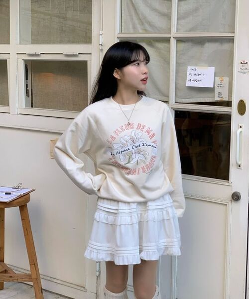 NONLOCAL（ノンローカル）の「[ノンローカルxイーサックバッグ] Lily Hand Drawing Sweatshirt - Cream Yellow（スウェット・レディース・その他・FREE）」の6枚目の写真