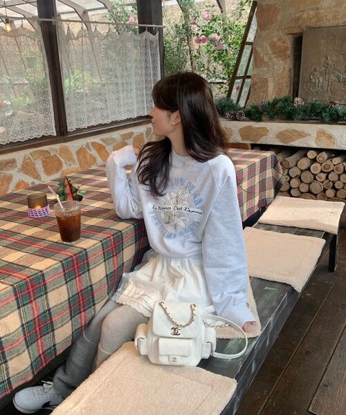 NONLOCAL（ノンローカル）の「[ノンローカルxイーサックバッグ] Lily Hand Drawing Sweatshirt - Cream Yellow（スウェット・レディース・その他・FREE）」の7枚目の写真