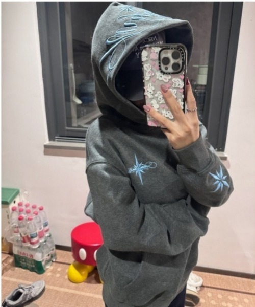 Ritzy(リッツィー)の「スターモチーフ刺繍 裏起毛パーカー(パーカー・レディース・ブラック/グレー/チャコールグレー・M/L)」の16枚目の写真