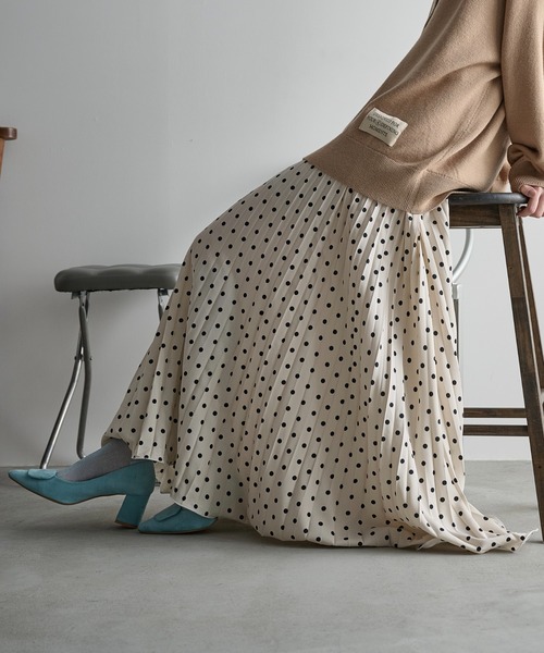 THE YOn（ザヨン）の「ドットプリーツマキシスカート（スカート・レディース・ブラック/アイボリー/グリーン・FREE）」の15枚目の写真