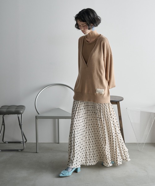 THE YOn（ザヨン）の「ドットプリーツマキシスカート（スカート・レディース・ブラック/アイボリー/グリーン・FREE）」の4枚目の写真