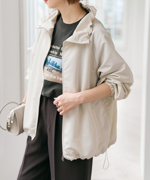 Spick & Span（スピックアンドスパン）の「シルキータフタスタンドカラーブルゾン（その他アウター・レディース・アイボリー/ブラック・38/36）」の2枚目の写真