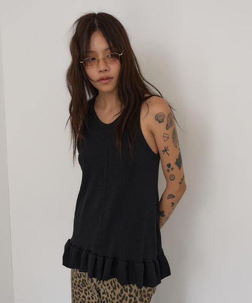 JOINT WORKS(ジョイントワークス)の「OURSAALTY / アワーソルティ Easy layered sleeveless(Tシャツ/カットソー・レディース・ブラック/アイボリー・FREE)」の6枚目の写真