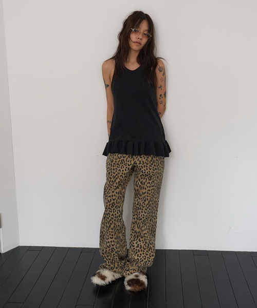 JOINT WORKS(ジョイントワークス)の「OURSAALTY / アワーソルティ Easy layered sleeveless(Tシャツ/カットソー・レディース・ブラック/アイボリー・FREE)」の8枚目の写真