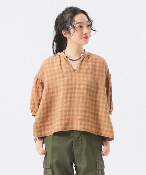 BEAMS BOY(ビームスボーイ)の「リネン チェック スモック シャツ <イージーケア>(シャツ/ブラウス・レディース・ブラック/ベージュ/レッド・ONE SIZE)」の2枚目の写真