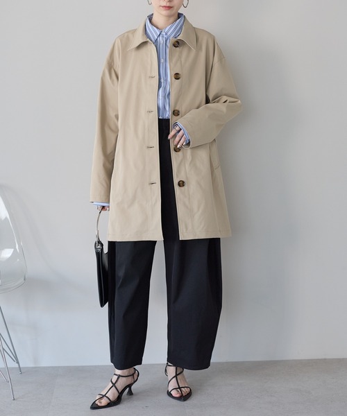 r.(アールドット)の「スカーフ付き ステンカラーコート(ステンカラーコート・レディース・ライトベージュ/ブラック/アイボリー・FREE)」の21枚目の写真