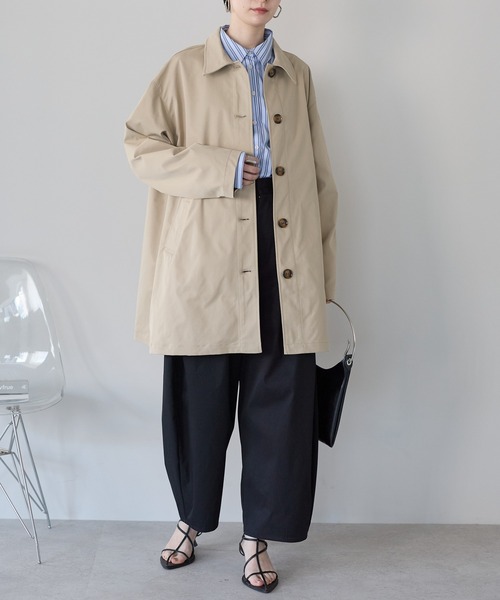 r.(アールドット)の「スカーフ付き ステンカラーコート(ステンカラーコート・レディース・ライトベージュ/ブラック/アイボリー・FREE)」の22枚目の写真