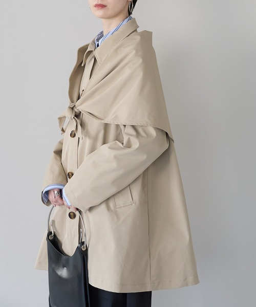 r.(アールドット)の「スカーフ付き ステンカラーコート(ステンカラーコート・レディース・ライトベージュ/ブラック/アイボリー・FREE)」の12枚目の写真