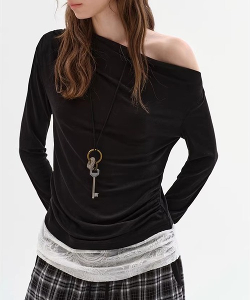 Fano Studios(ファノ ストゥディオズ)の「レース アシンメトリーオフショルダー フェイクレイヤードトップス FC26S002【Fano Studios】【2026SS】(Tシャツ/カットソー・レディース・ブラック・L/M/S)」の9枚目の写真