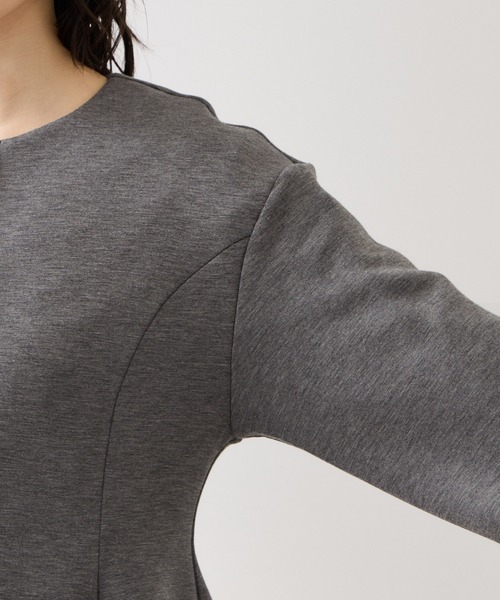 VIS(ビス)の「ボタンポイントペプラムカットジャケット(カーディガン/ボレロ・レディース・ブラック/グレー・FREE)」の11枚目の写真