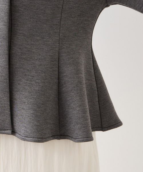 VIS(ビス)の「ボタンポイントペプラムカットジャケット(カーディガン/ボレロ・レディース・ブラック/グレー・FREE)」の10枚目の写真