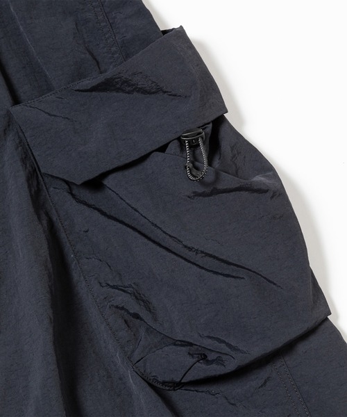 meanswhile(ミーンズワイル)の「Nylon Luggage Cargo PT(カーゴパンツ・メンズ・ブラック・3(L))」の3枚目の写真