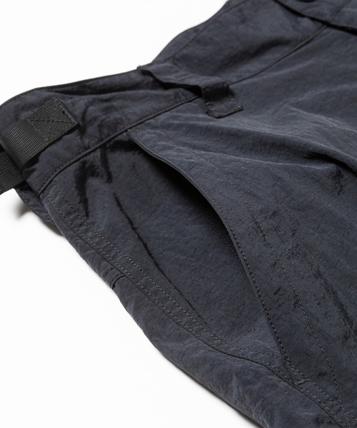 meanswhile(ミーンズワイル)の「Nylon Luggage Cargo PT(カーゴパンツ・メンズ・ブラック・3(L))」の5枚目の写真